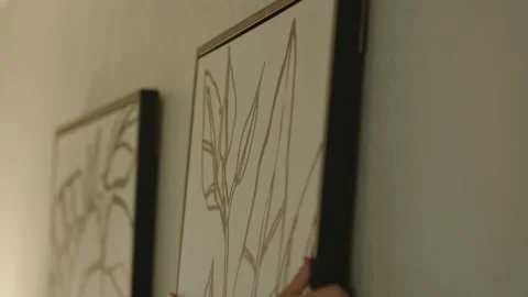 Close up of canvas being hung up Stock-Footage 154666475