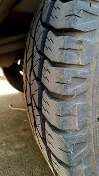 Close up of car tire tread pattern for safety. Foto stock