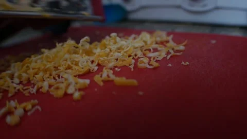 Close up of a cheese grinder in Toronto, Canada Vidéo 310771542