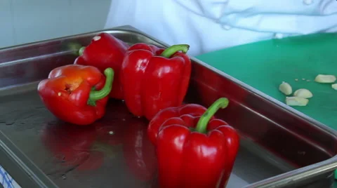Close-up chef hands cooking and preparing vegetable food in restaurant kitchen. Stock Footage 48470778