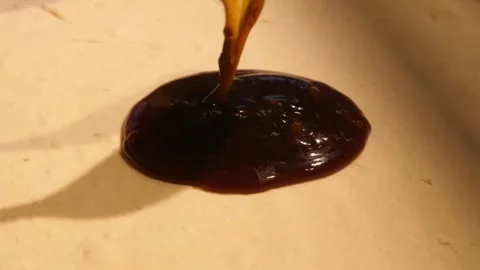 Close-Up of Chef Spreading Rich Tomato Sauce on Fresh Pizza Dough with a Spoon Video stock 337678804
