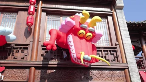 Close up of A chinese dragon lantern,slow motion Stockbeeldmateriaal 264596024