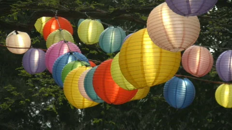 Close up of chinese lanterns swaying in the wind Video stock 555847