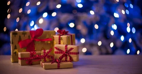 Close up of christmas gift boxes 库存影片 83025131