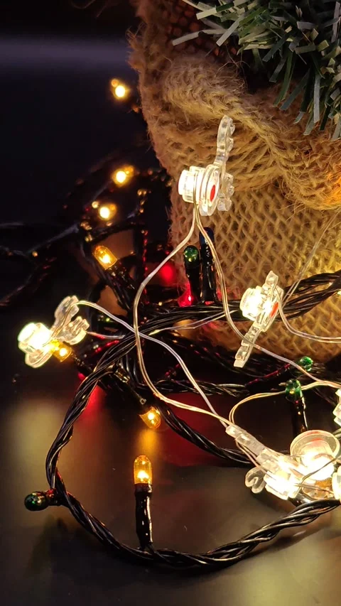 Close-up of Christmas lights on a tree Stock-Footage 322677465