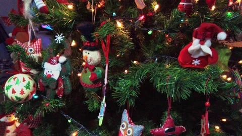 Close up a Christmas tree lights glittering at night. Stock Footage 143732915