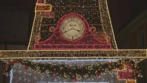 Close up of a clock made of Christmas decorations. Stock-Footage 108470367