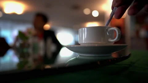 Close up coffee cup and hand of people for drinking it Vídeo Stock 140733727