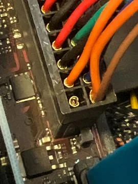 Close-up of Colorful Computer Power Cables Connected to Motherboard 库存照片