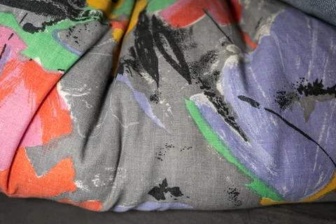 Close-up of colorful fabric with abstract patterns showcasing vibrant art and 库存照片