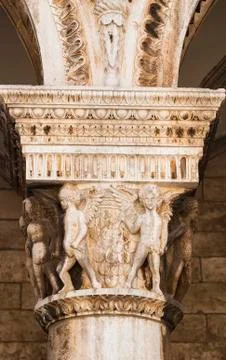 Close up of a column capital Stock-Fotos