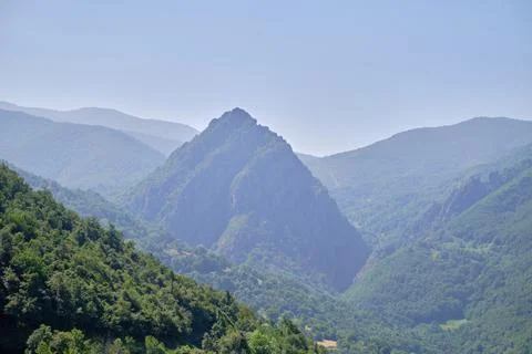 Close-up of a conical mountain of the Picos de Europa (Peaks of Europe) Foto stock