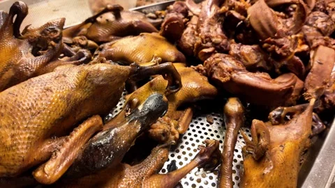 Close Up of Cooked Whole Ducks at Thai Street Food Market 库存影片 340351475