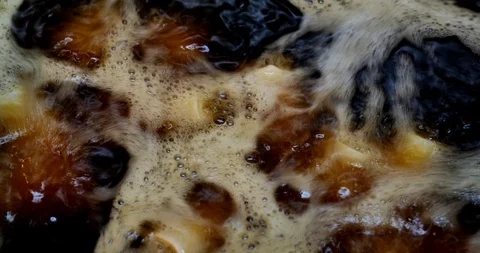 Close up Crispy Spring Roll, Fried Dumping and deep fried Shrimp on boiling oil. Stock Footage 119133230