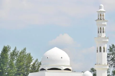 Close up of dome and tower of floating mosque at Kuala Terengganu, Malaysia Foto stock