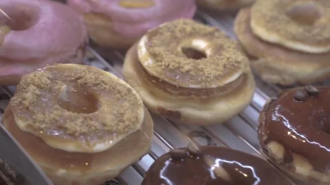 Close-up of donuts in the window 動画素材 265934411