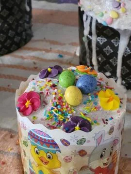 Close up Easter cake with decorative eggs and flowers Stock Photos