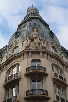 Close-up on a elaborate building in downtown Sofia Foto stock