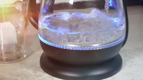 Close-up of an electric kettle in the kitchen Vídeo Stock 295907220