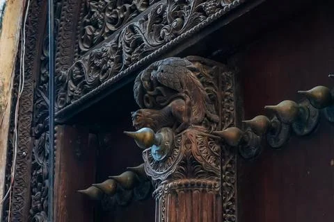 Close up of elements on antique Indian style Wooden Door in Stone Town, Zanzibar Foto stock