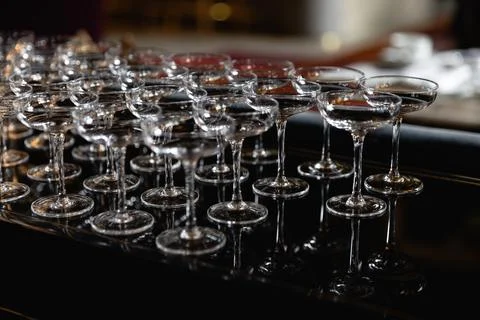Close up Empty wine glasses on dark background, close up Foto stock