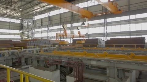 Close up of a factory overhead crane Video stock 77233763