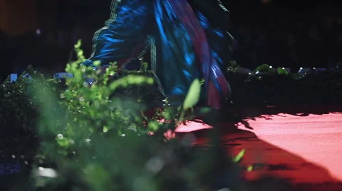 Close up  feet man when he dances in  traditional dance costume. Vidéo 62281930