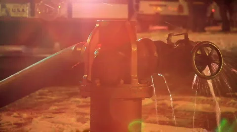 Close up fire hydrant with water 스톡 동영상 644788