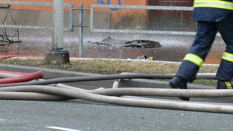 Close-up of firehose on street Vídeo Stock 99438385
