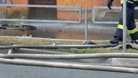 Close-up of firehose on street Vídeo Stock 99439288