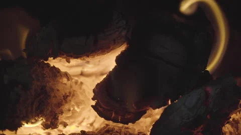 Close up of firewood burning inside fireplace Stock-Footage 138902049