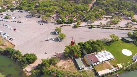 Close-up flight next to the uphill funicular with the coast in the background 4K Vídeo Stock 143915927