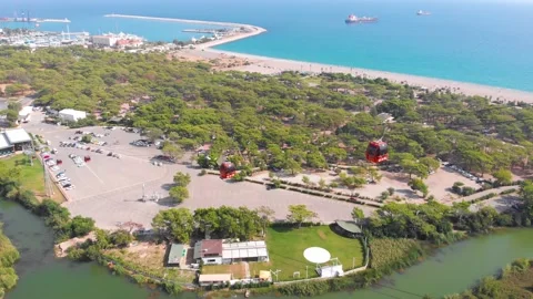 Close-up flight next to the uphill funicular with the coast in the background 4K Stock-Footage 143916364