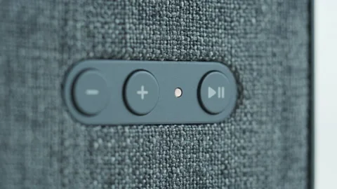 Close-up focus pulling on speaker controls 4K video Stock Footage 172948993