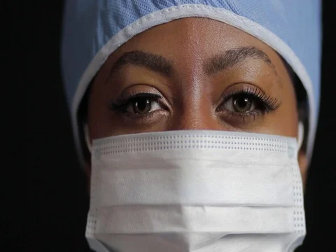 Close up of a focused surgeon Stock Footage
