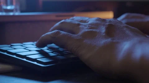 Close-up Footage of Hands Typing on Computer Keyboard 库存影片 252240526