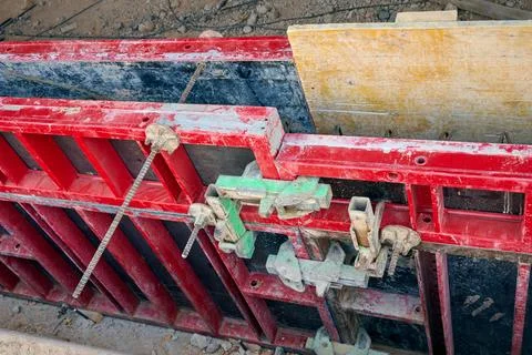 Close-up of formwork during the construction of a reinforced concrete wall. Fotos de archivo