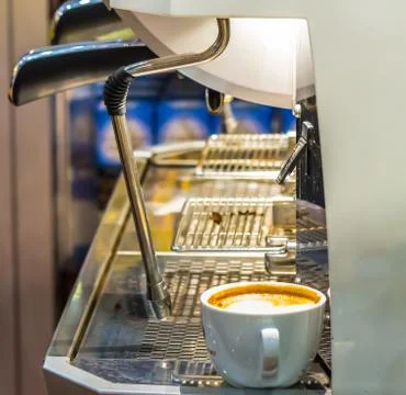 Close up fresh coffee maker. Foto stock