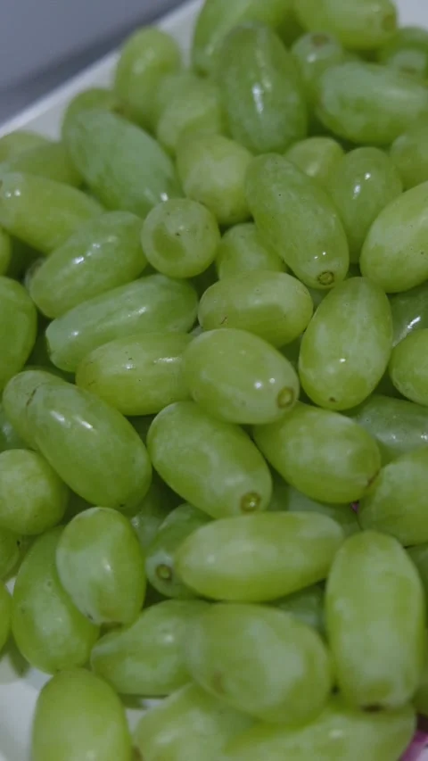 Close Up of Fresh Green Grapes Background 스톡 동영상 331304719