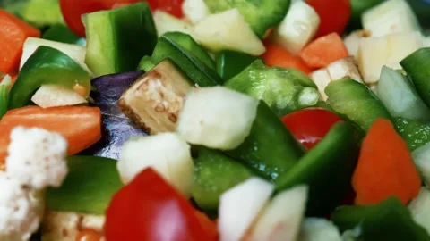 Close-Up of Fresh Vegetable Salad, Close-up of a fresh vegetable salad with.. Vidéo 305060911
