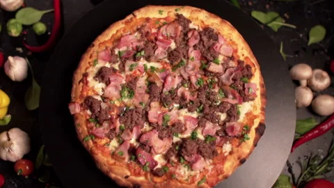 Close-up of a freshly made pizza. 스톡 동영상 152300579