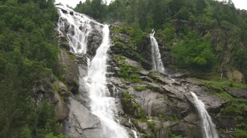Close up front view of the nardis trentino waterfall Stock-Footage 246624763