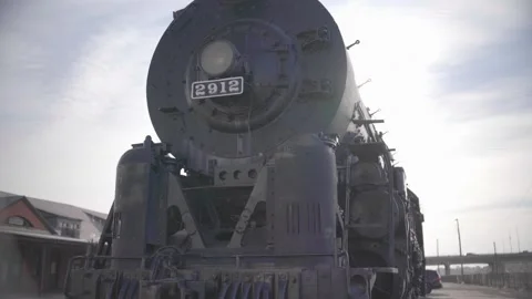 Close Front View of Santa Fe 2912 Steam Locomotive in Pueblo Colorado USA Video stock 333080992
