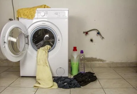 Close up front view of a washing machine door open Stock Photos
