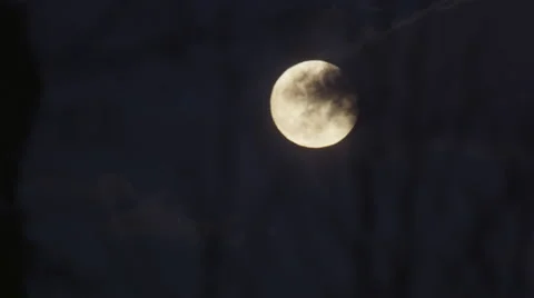 CLOSE UP: Full moon Stock Footage 47998700
