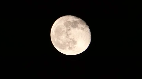 Close-up full moon video, night full moon image for documentaries and movies, Stock Footage 167136854