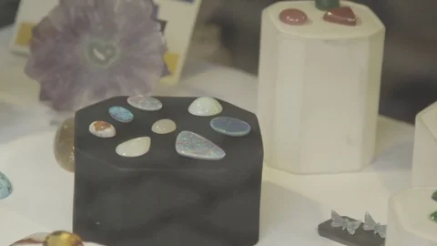 Close Up of Gems and Minerals 動画素材 71504099