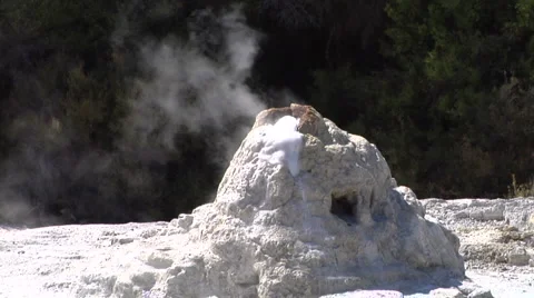 Close up geyser foaming Stock Footage 2525203
