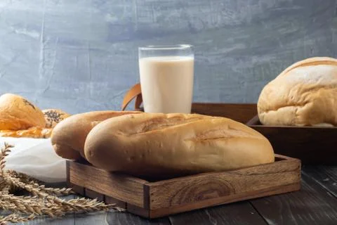 Close up of glass of milk bread Stock-Fotos