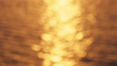 Close-up of the golden lake in the sunset 스톡 동영상 329743086